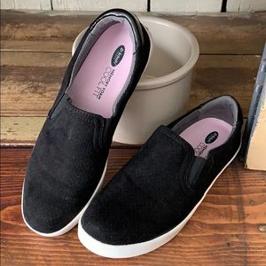 Dr. Scholl’s slip on sneaker